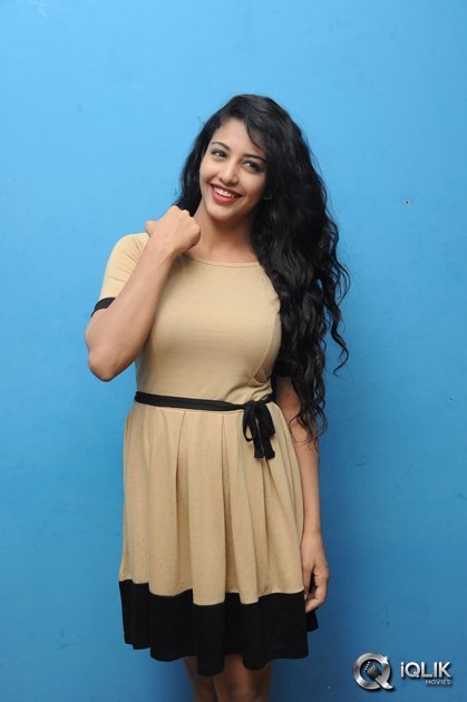 Daksha-Nagarkar-Interview-About-Hora-Hori